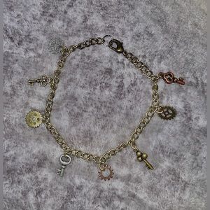 RUSTIC GOLD/BRONZE/SILVER GEAR/KEY CHARMED CHAIN BRACELET